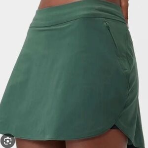 *NWOT* Outdoor Voices The Exercise 3" Skort Size: Medium